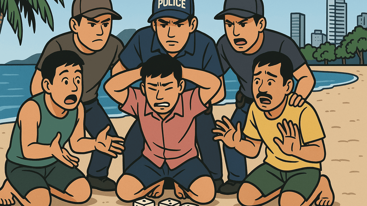 パタヤ警察が私服に変装、早朝ビーチの違法サイコロ賭博を一斉摘発